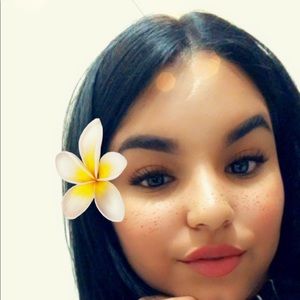 Meet your Posher, Lisandra